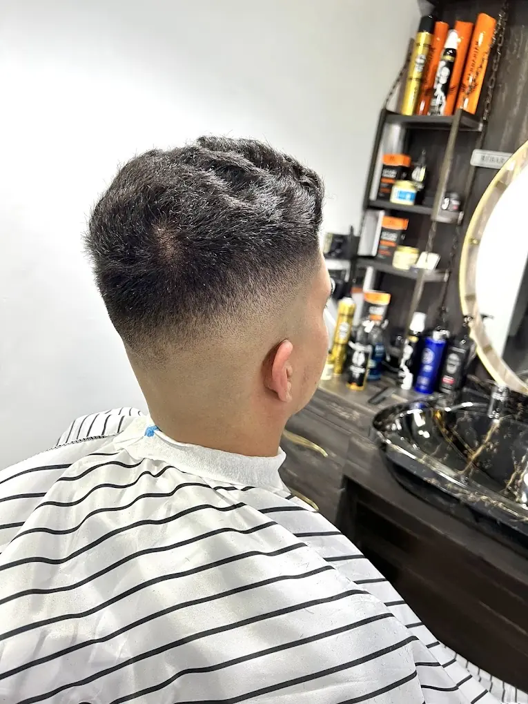 Barbershop Lounge