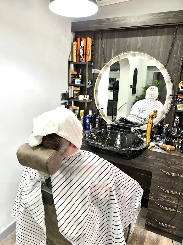 Barbershop Neon Sign